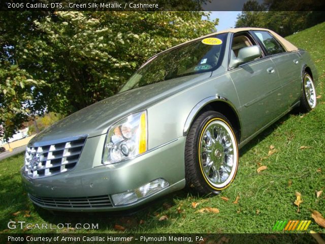 2006 Cadillac DTS  in Green Silk Metallic