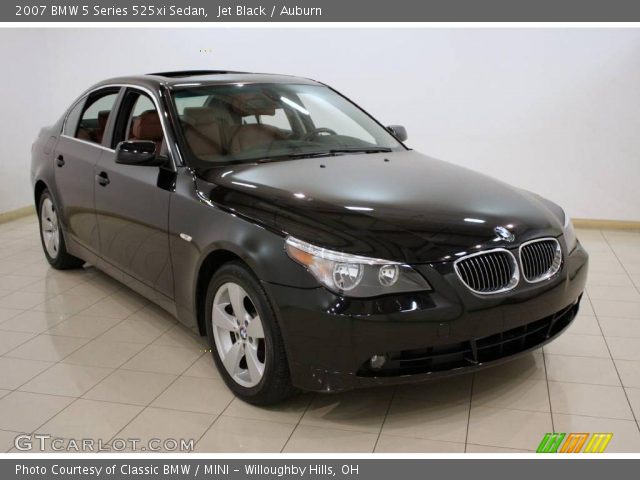 2007 BMW 5 Series 525xi Sedan in Jet Black