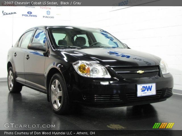 2007 Chevrolet Cobalt LS Sedan in Black