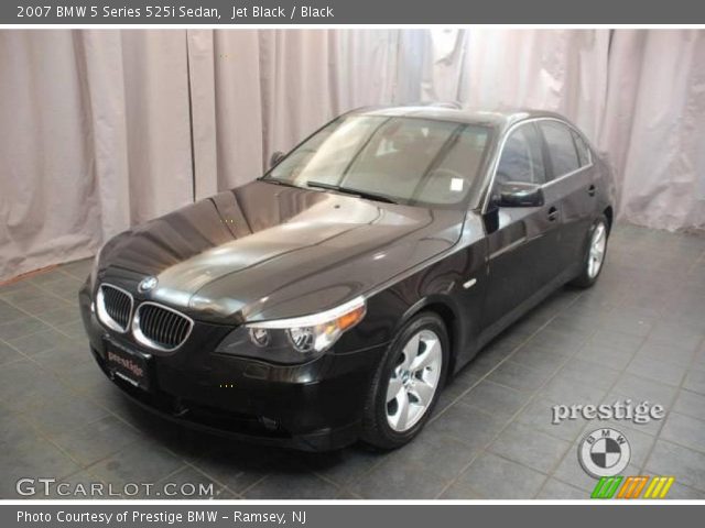 2007 BMW 5 Series 525i Sedan in Jet Black