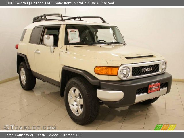 2008 Toyota FJ Cruiser 4WD in Sandstorm Metallic
