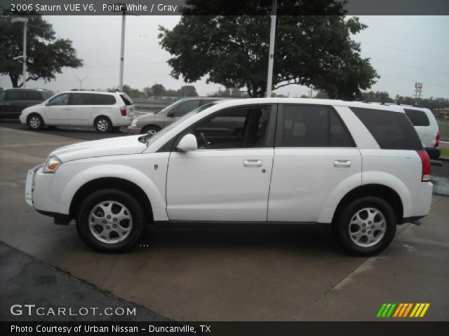 2006 Saturn VUE V6 in Polar White