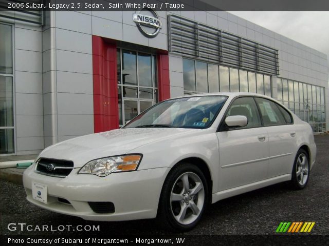 2006 Subaru Legacy 2.5i Sedan in Satin White Pearl