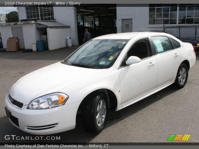 2009 Chevrolet Impala LT in White