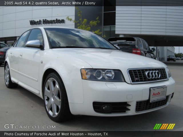 2005 Audi S4 4.2 quattro Sedan in Arctic White