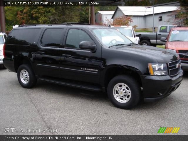 2007 Chevrolet Suburban 2500 LT 4x4 in Black