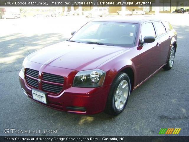 2007 Dodge Magnum SE in Inferno Red Crystal Pearl