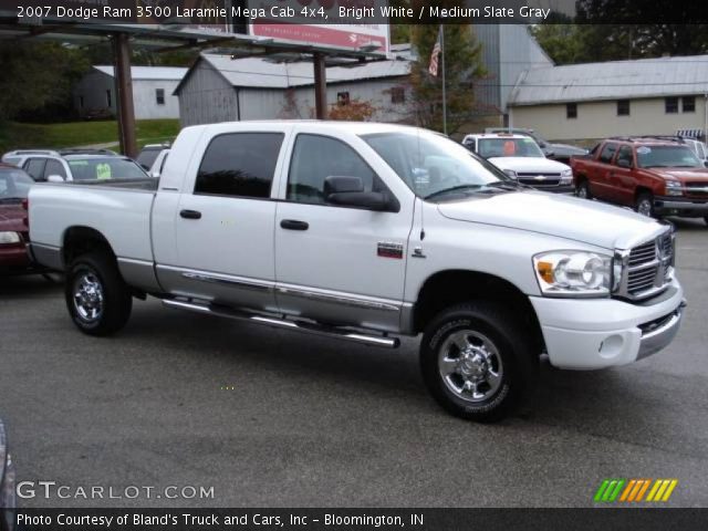 2007 Dodge Ram 3500 Laramie Mega Cab 4x4 in Bright White