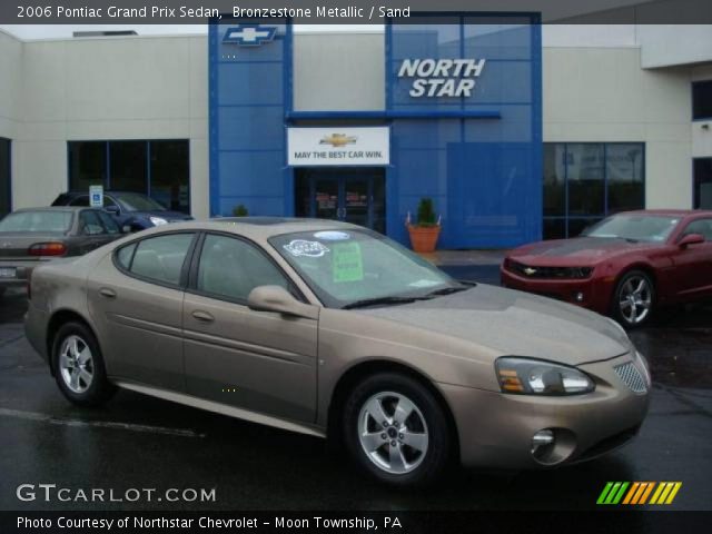 2006 Pontiac Grand Prix Sedan in Bronzestone Metallic