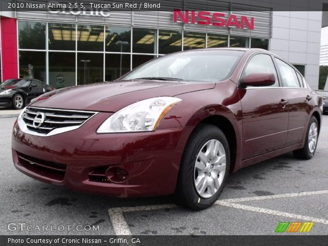 2010 Nissan Altima 2.5 S in Tuscan Sun Red