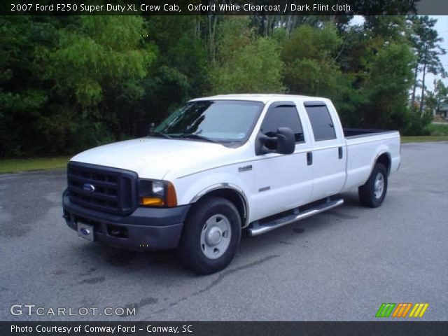 2007 Ford F250 Super Duty XL Crew Cab in Oxford White Clearcoat