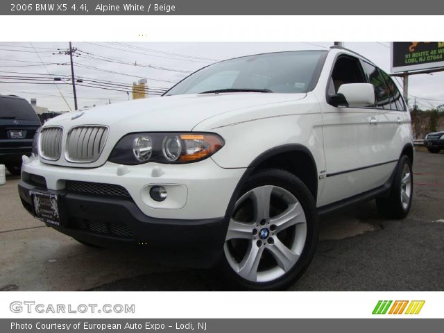 2006 BMW X5 4.4i in Alpine White