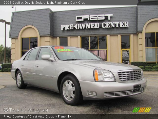2005 Cadillac DeVille Sedan in Light Platinum