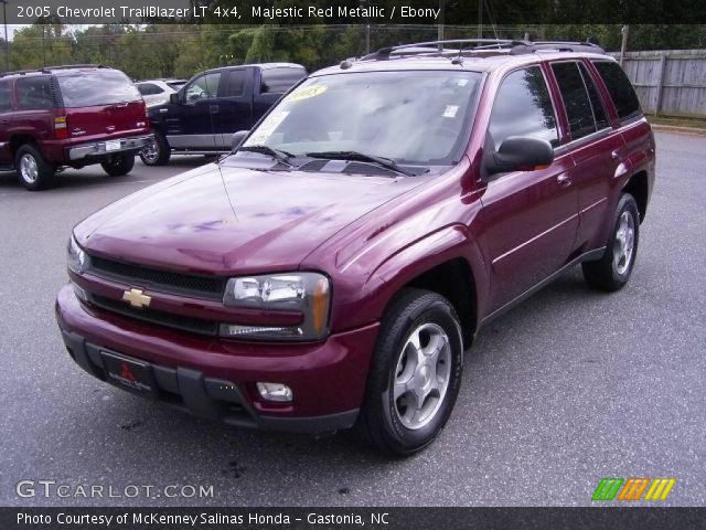 2005 Chevrolet TrailBlazer LT 4x4 in Majestic Red Metallic