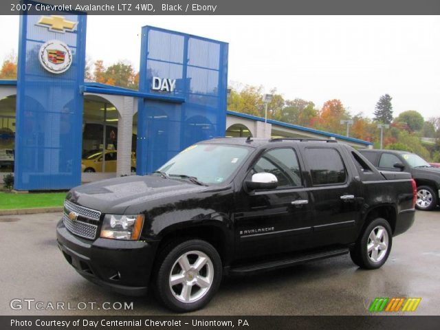 2007 Chevrolet Avalanche LTZ 4WD in Black