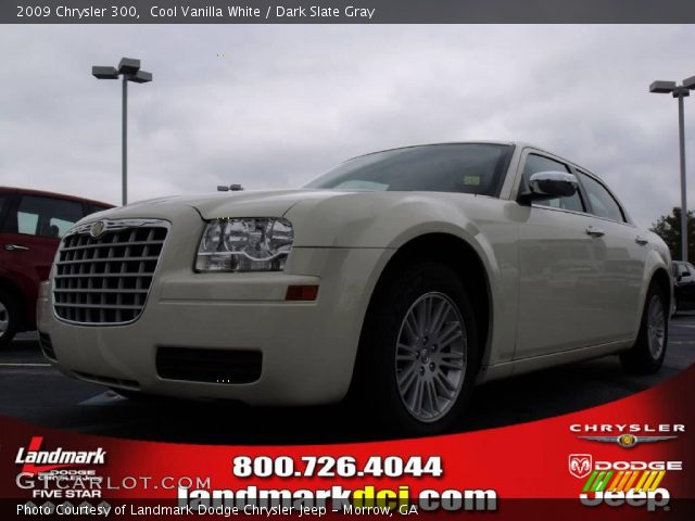 2009 Chrysler 300  in Cool Vanilla White