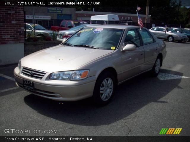 2001 Toyota Camry LE in Cashmere Beige Metallic