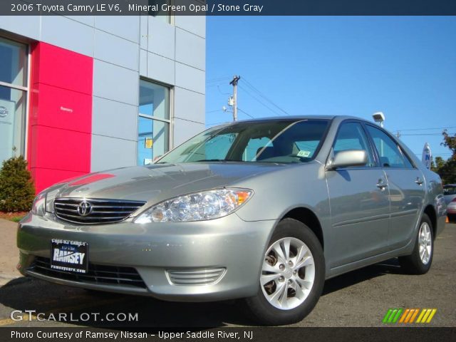 2006 Toyota Camry LE V6 in Mineral Green Opal