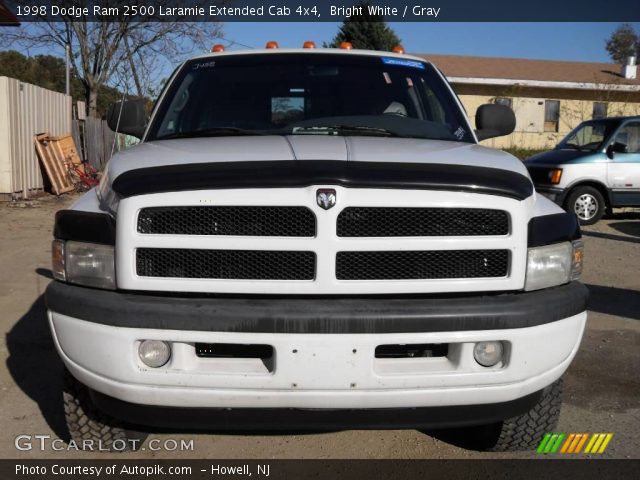 1998 Dodge Ram 2500 Laramie Extended Cab 4x4 in Bright White