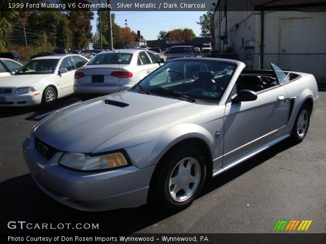 1999 Ford Mustang V6 Convertible in Silver Metallic