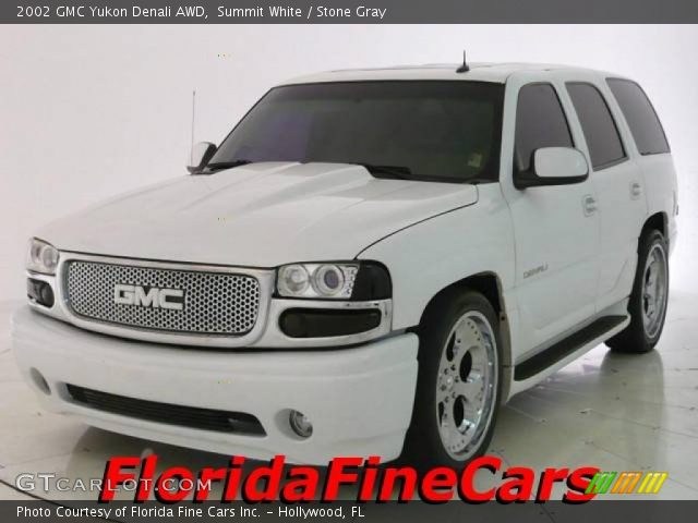 2002 GMC Yukon Denali AWD in Summit White