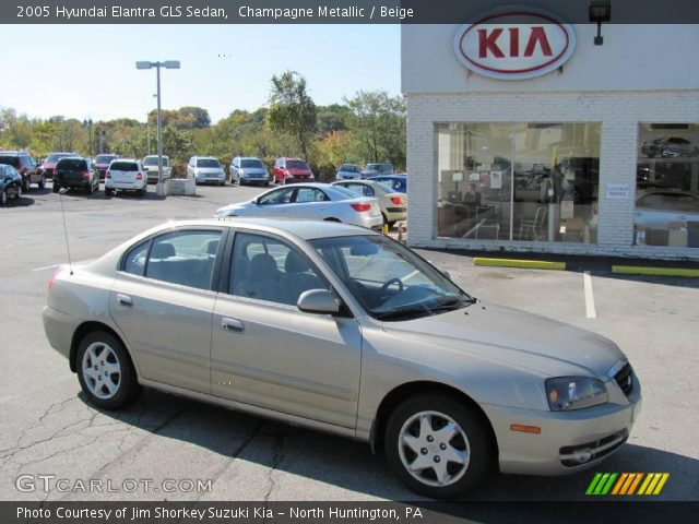 2005 Hyundai Elantra GLS Sedan in Champagne Metallic