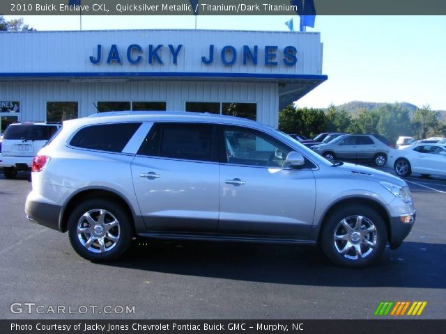 2010 Buick Enclave CXL in Quicksilver Metallic