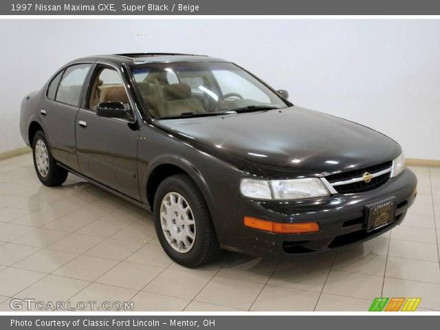 1997 Nissan maxima black #2