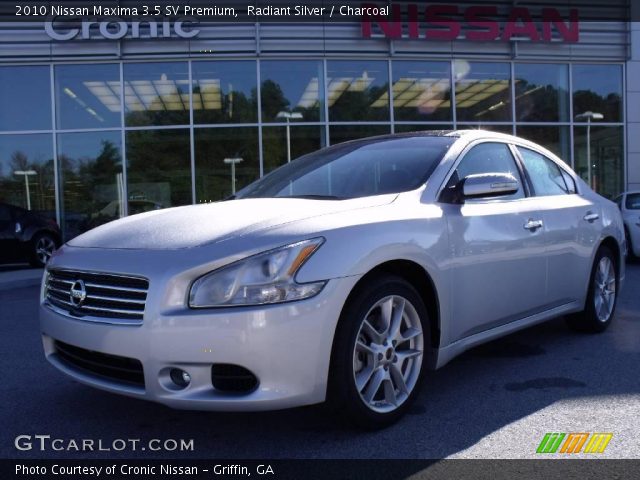 2010 Nissan Maxima 3.5 SV Premium in Radiant Silver