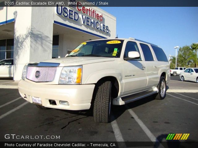 2005 Cadillac Escalade ESV AWD in White Diamond