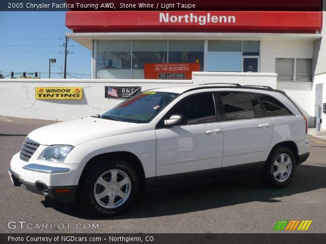 2005 Chrysler Pacifica Touring AWD in Stone White