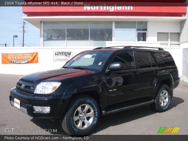 2004 Toyota 4Runner SR5 4x4 in Black