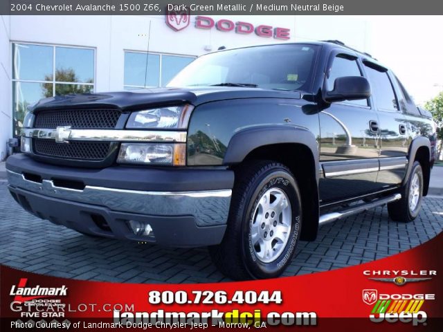 2004 Chevrolet Avalanche 1500 Z66 in Dark Green Metallic