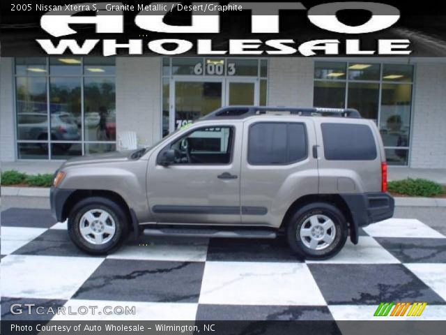 2005 Nissan Xterra S in Granite Metallic