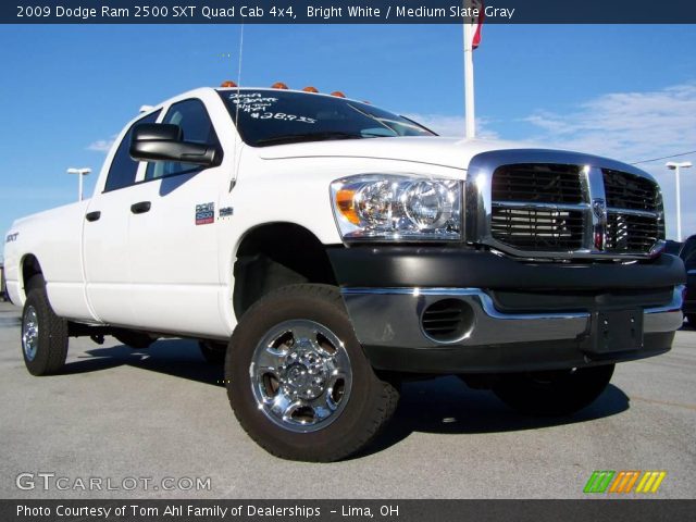 2009 Dodge Ram 2500 SXT Quad Cab 4x4 in Bright White