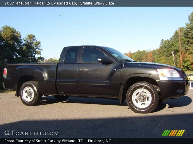 2007 Mitsubishi Raider LS Extended Cab in Granite Gray
