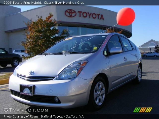 2006 Toyota Prius Hybrid in Classic Silver Metallic