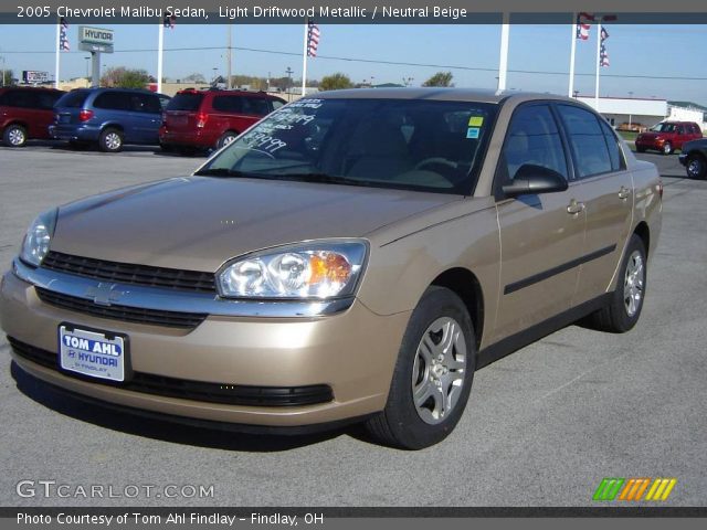 2005 Chevrolet Malibu Sedan in Light Driftwood Metallic