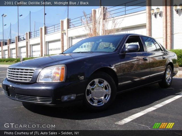 2001 Cadillac DeVille Sedan in Midnight Blue