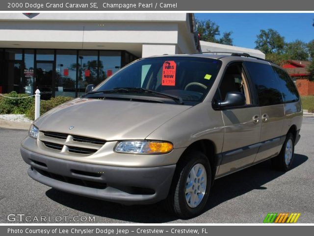 2000 Dodge Grand Caravan SE in Champagne Pearl