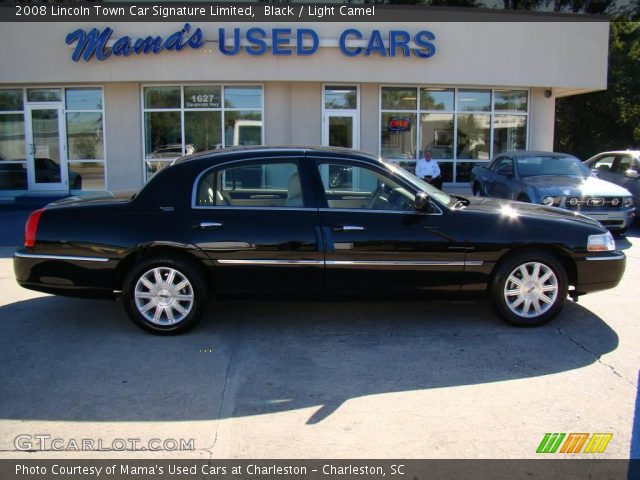 2008 Lincoln Town Car Signature Limited in Black