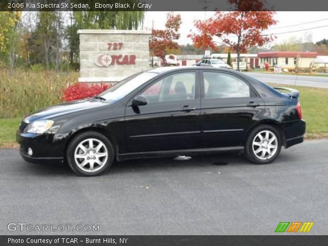 2006 Kia Spectra SX Sedan in Ebony Black
