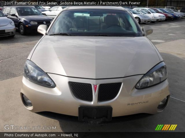 2005 Pontiac Grand Prix Sedan in Sedona Beige Metallic