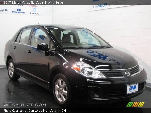 2007 Nissan Versa SL in Super Black