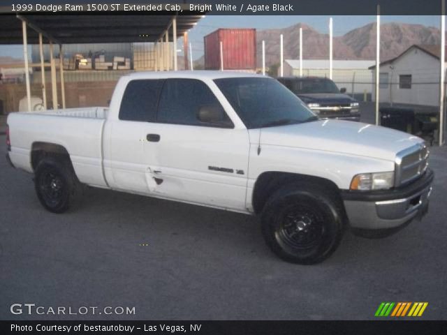 1999 Dodge Ram 1500 ST Extended Cab in Bright White