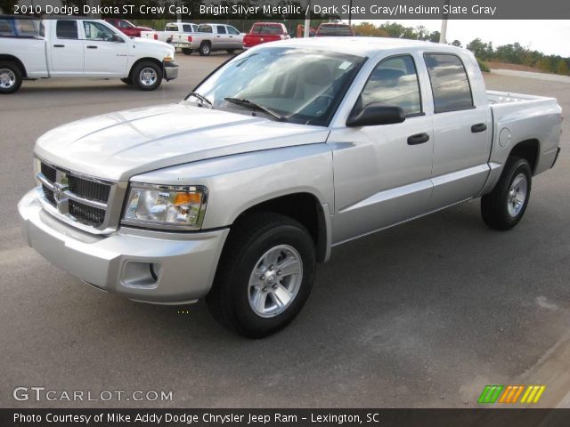 2010 Dodge Dakota ST Crew Cab in Bright Silver Metallic