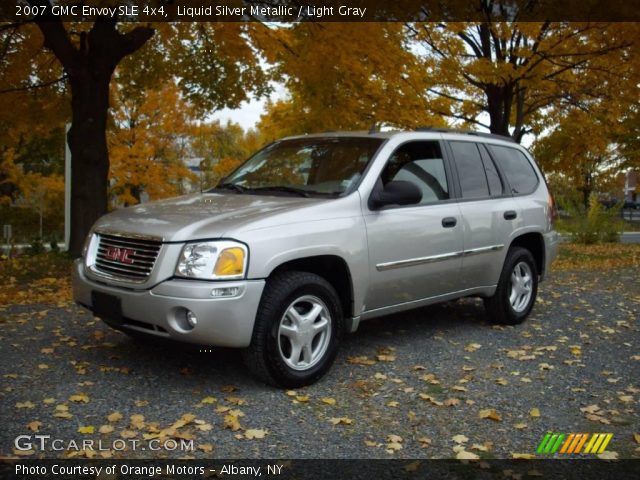 2007 GMC Envoy SLE 4x4 in Liquid Silver Metallic