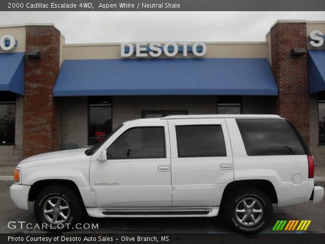 2000 Cadillac Escalade 4WD in Aspen White
