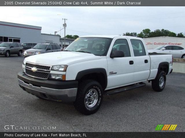 2005 Chevrolet Silverado 2500HD Crew Cab 4x4 in Summit White