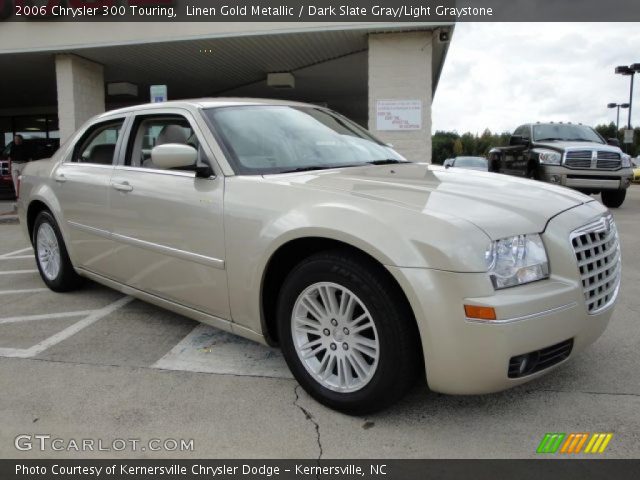 2006 Chrysler 300 Touring in Linen Gold Metallic
